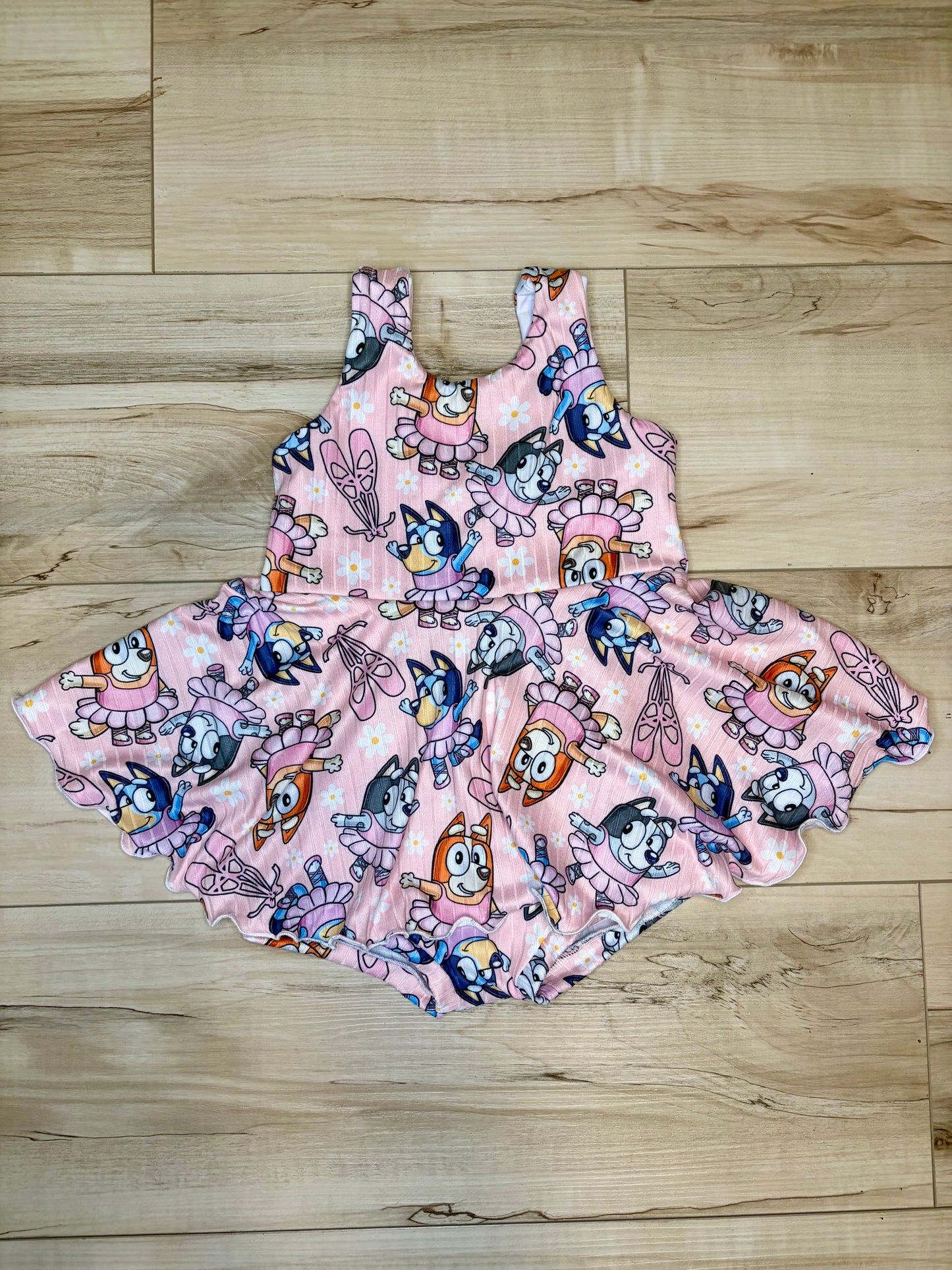 3t - RTS skirted Leo w/lettuce hem