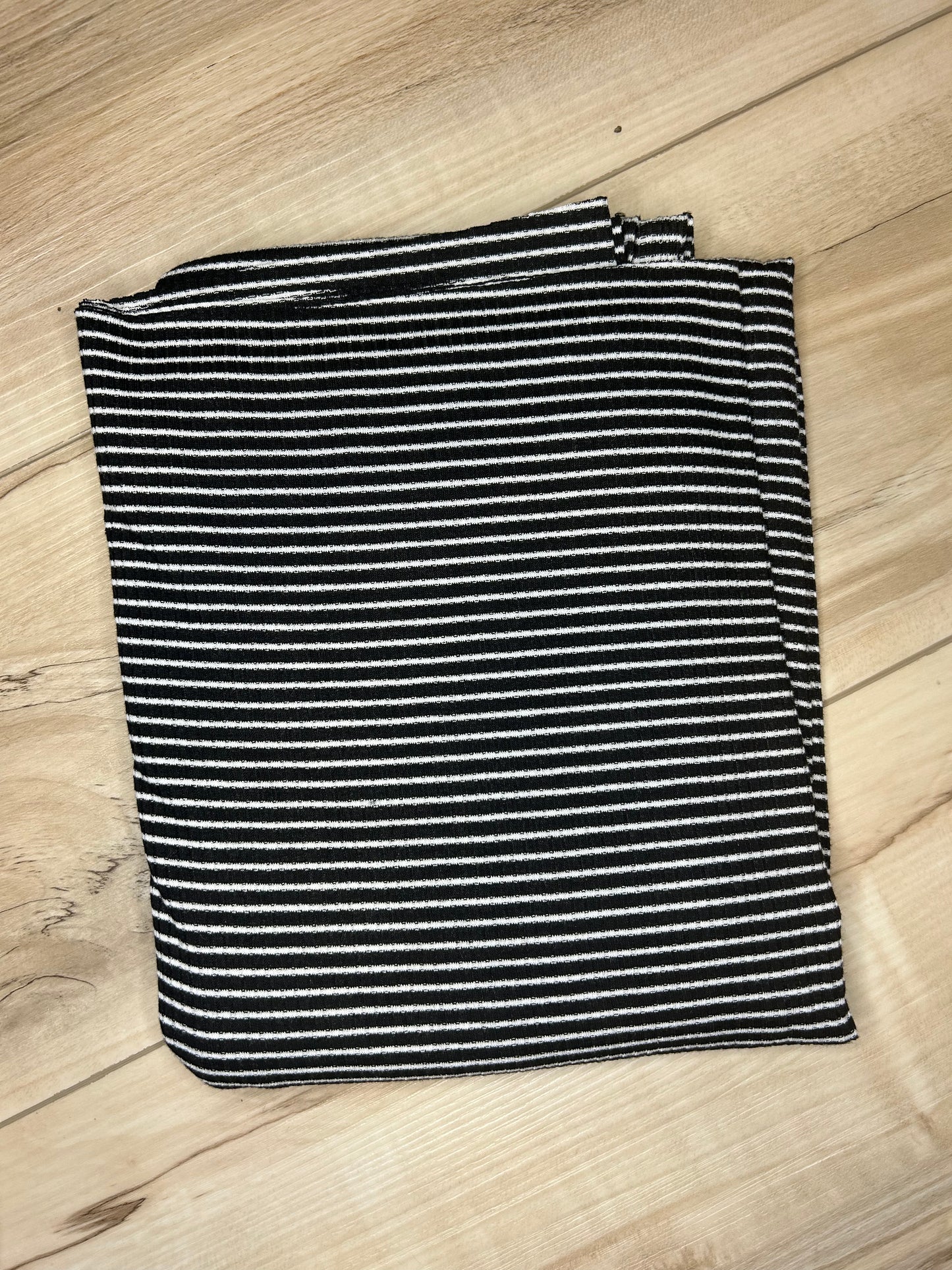 Black & White Stripes (Ribbed)