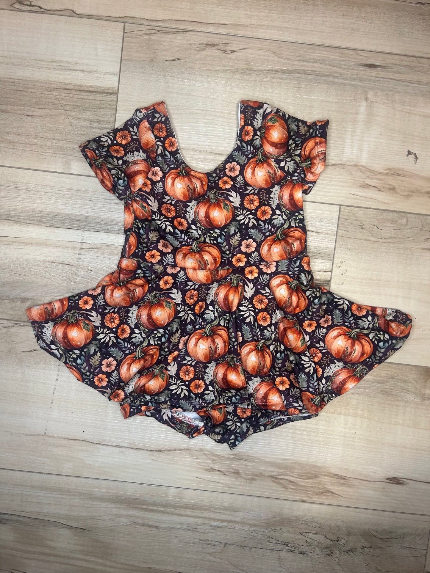RTS 2t - Short Sleeve Skirted Leo